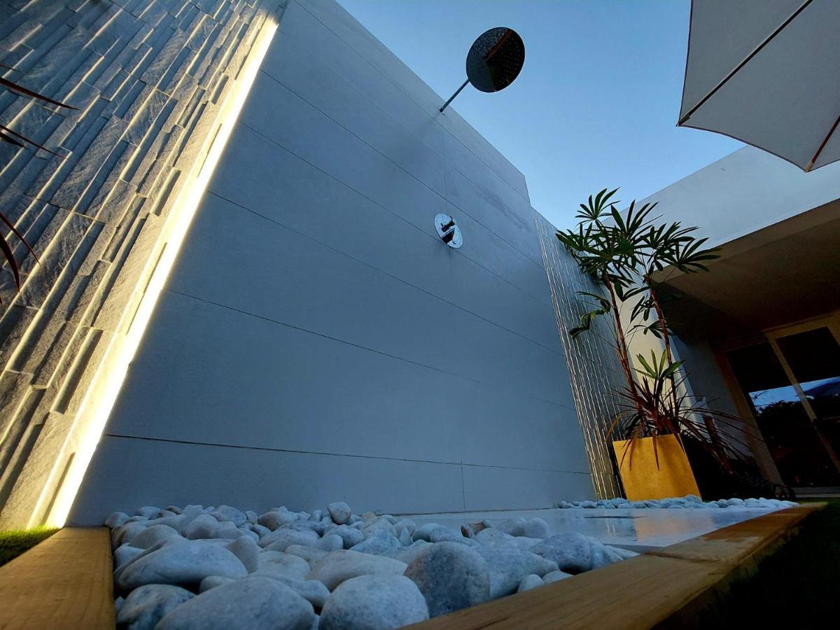 Bungalow De Diseno Hidromasajes Terraza Y Piscina. San Bartolomé Luaran gambar