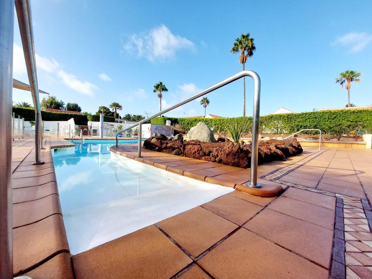 Bungalow De Diseno Hidromasajes Terraza Y Piscina. San Bartolomé Luaran gambar